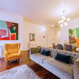 Chiado 2 Bedroom Elegant Lisbona